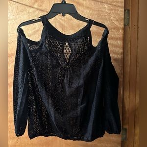 Lace cold shoulder top